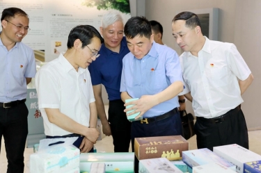 要聞 | 嘉興市委副書記、政法委書記帥燮瑯一行蒞臨景興紙業(yè)調(diào)研指導(dǎo)
